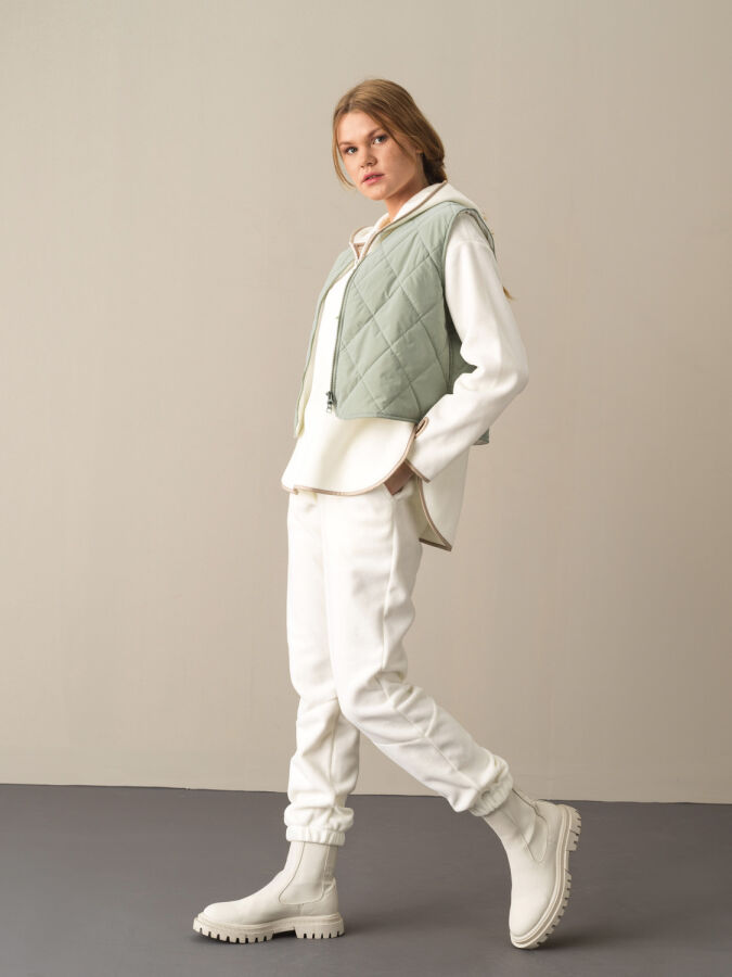 Zip-Up Regular Fit Quilted Vest - Xint