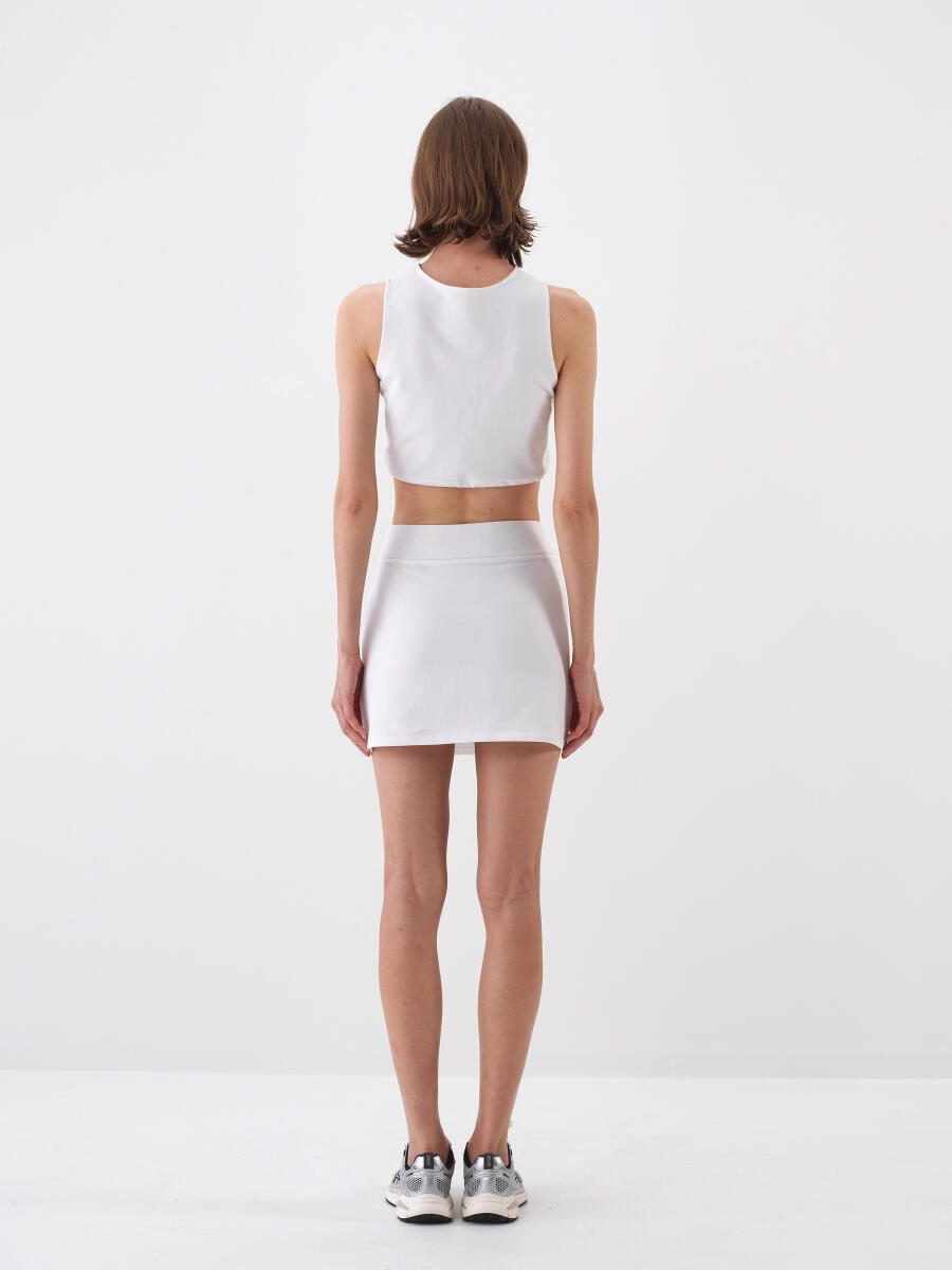 White Regular Fit Cotton Crop - 5