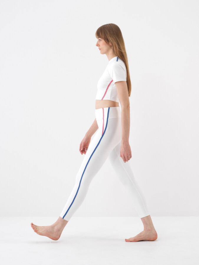 White Slim Fit Crop - Xint