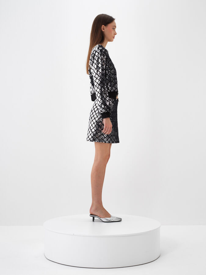 Shiny Patterned Coat - Xint