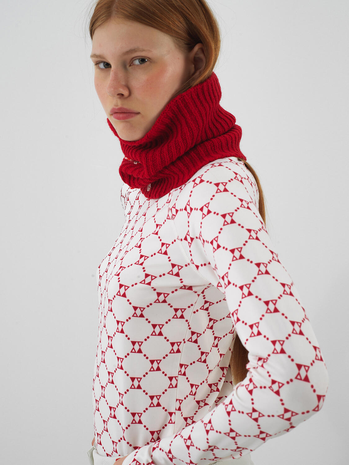 Red Natural Wool Textured Standard Fit Neck Collar
