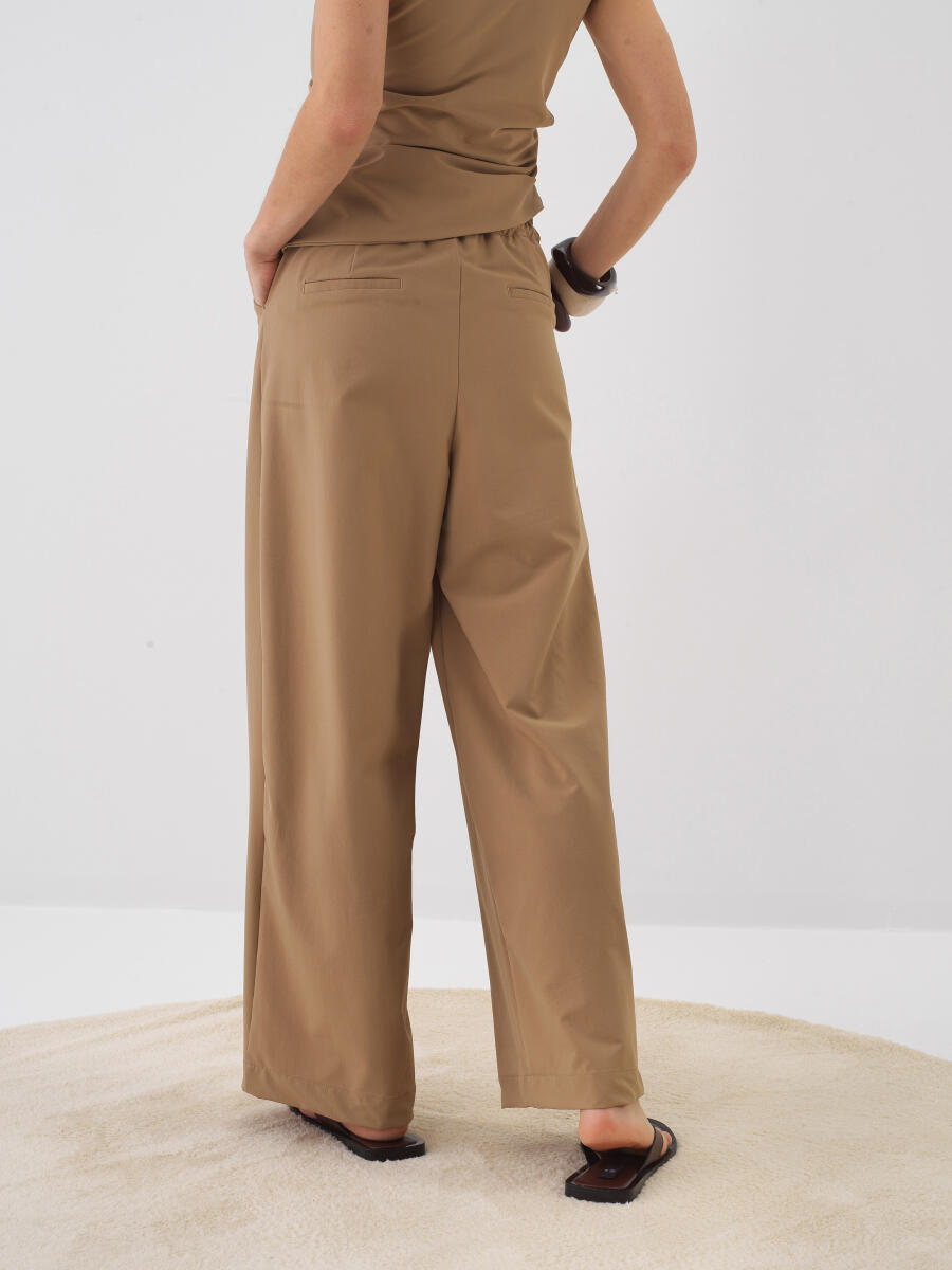 Camel Oversize Trousers - 3