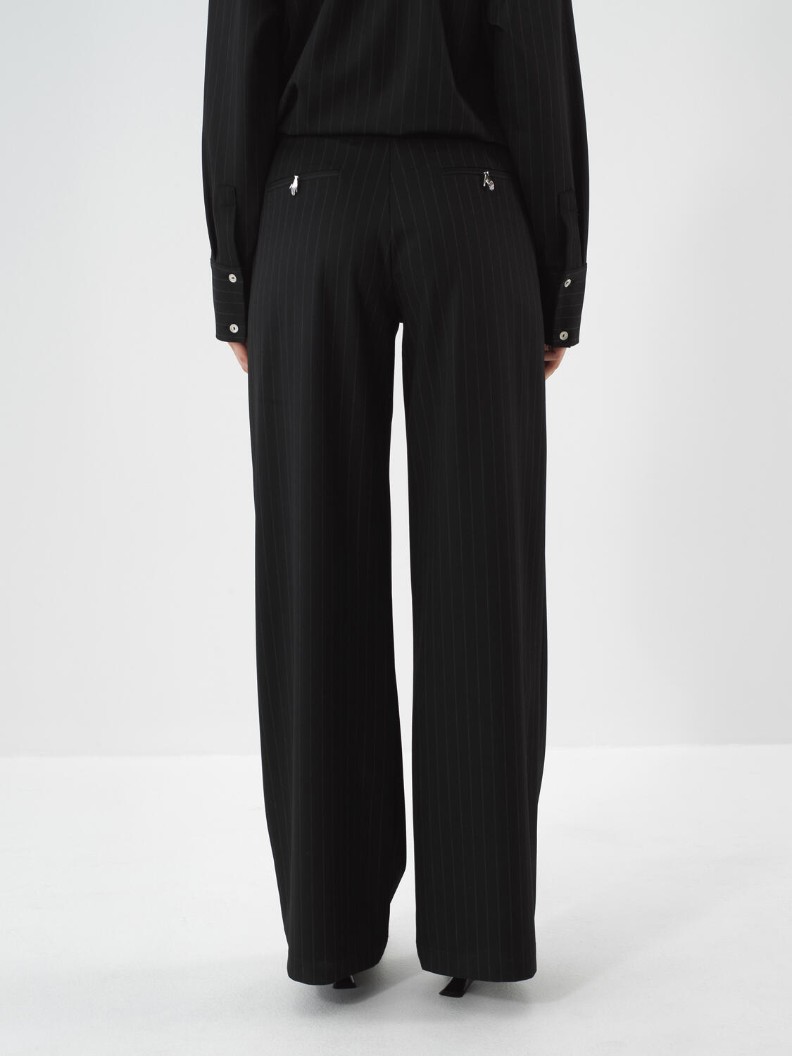 Black Flexible Textured Oversize Trousers - 4
