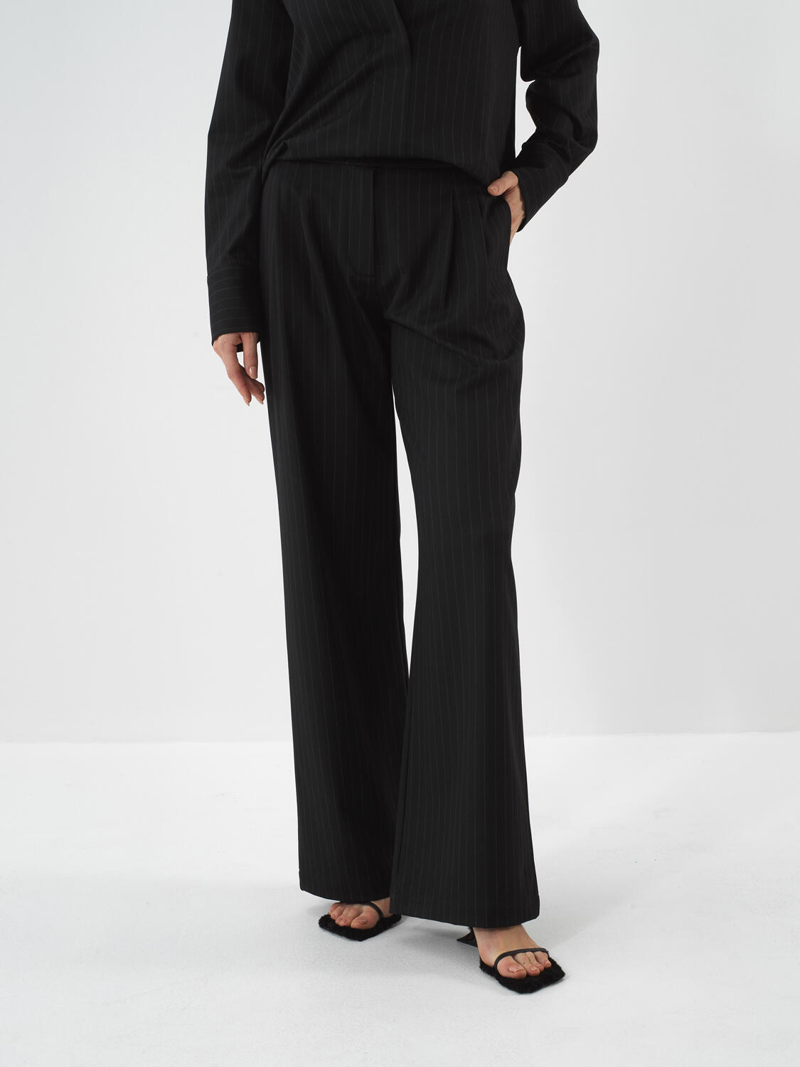 Black Flexible Textured Oversize Trousers