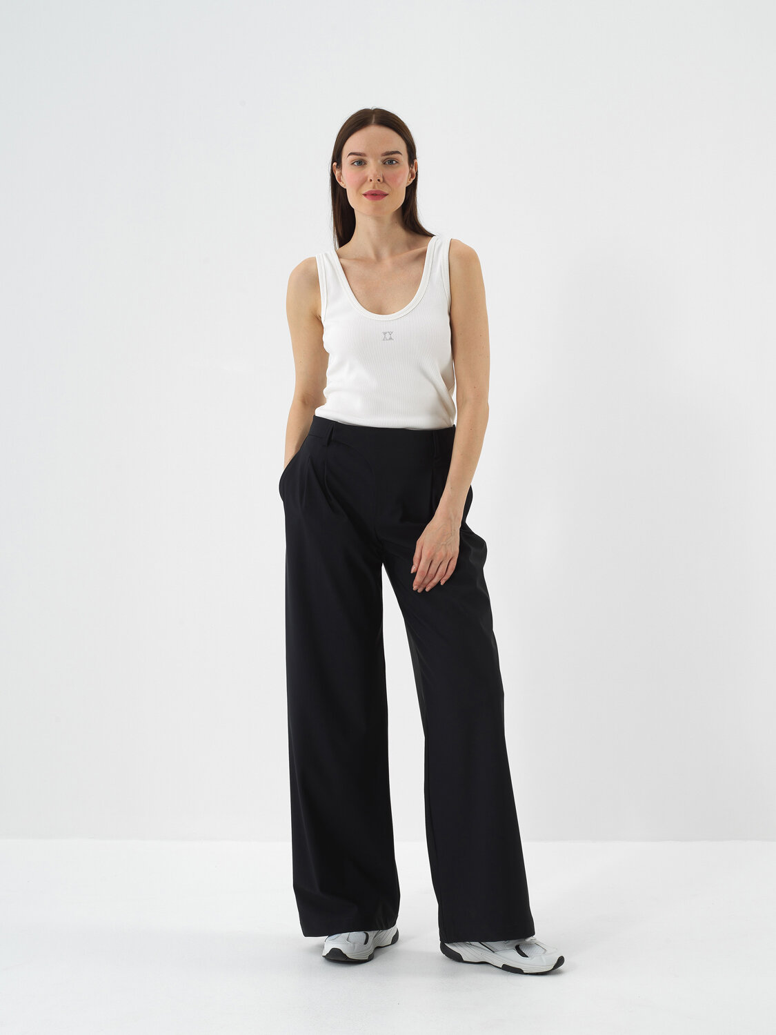 Black Flexible Textured Oversize Trousers - Xint