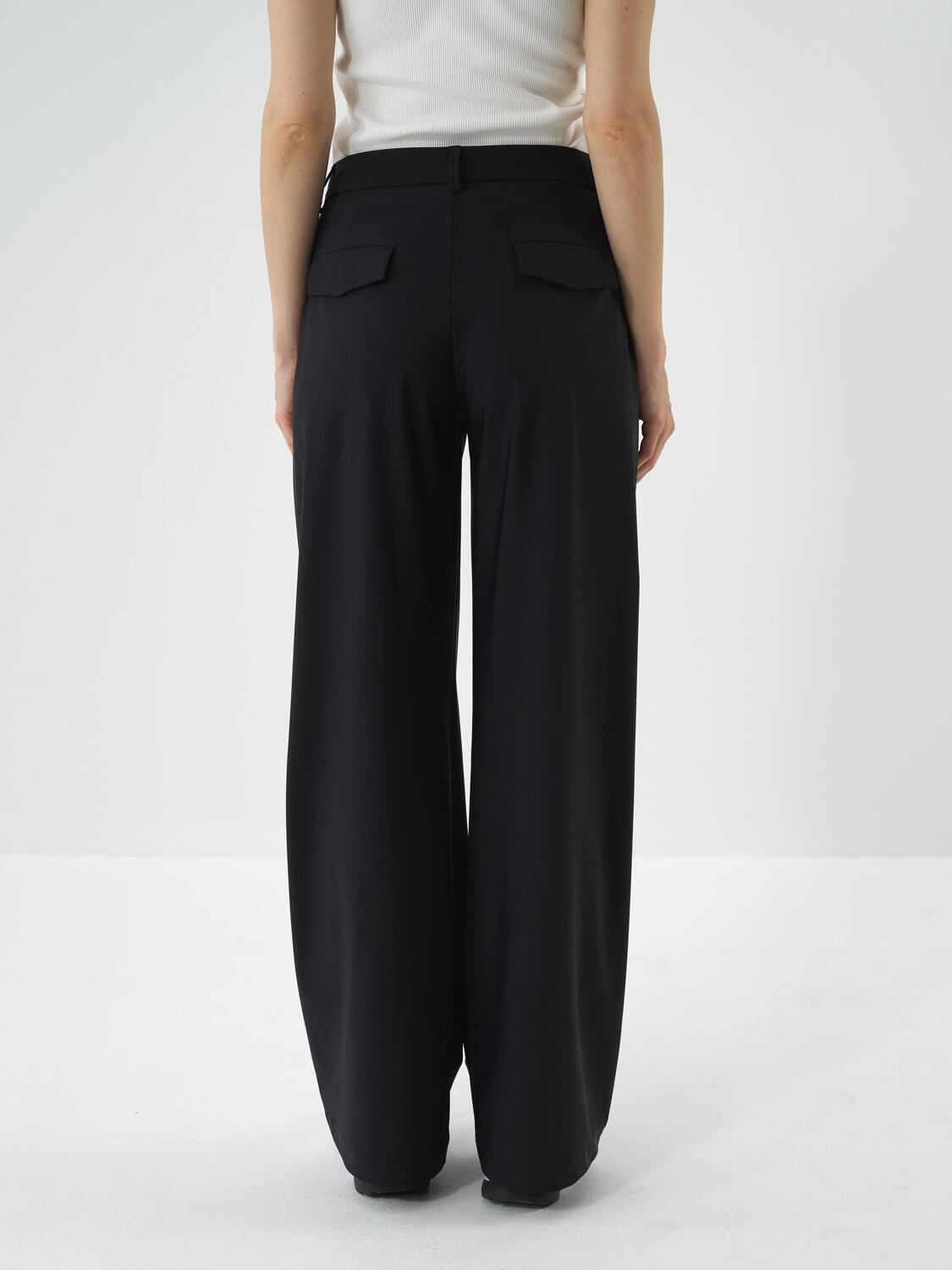 Black Flexible Textured Oversize Trousers - 4