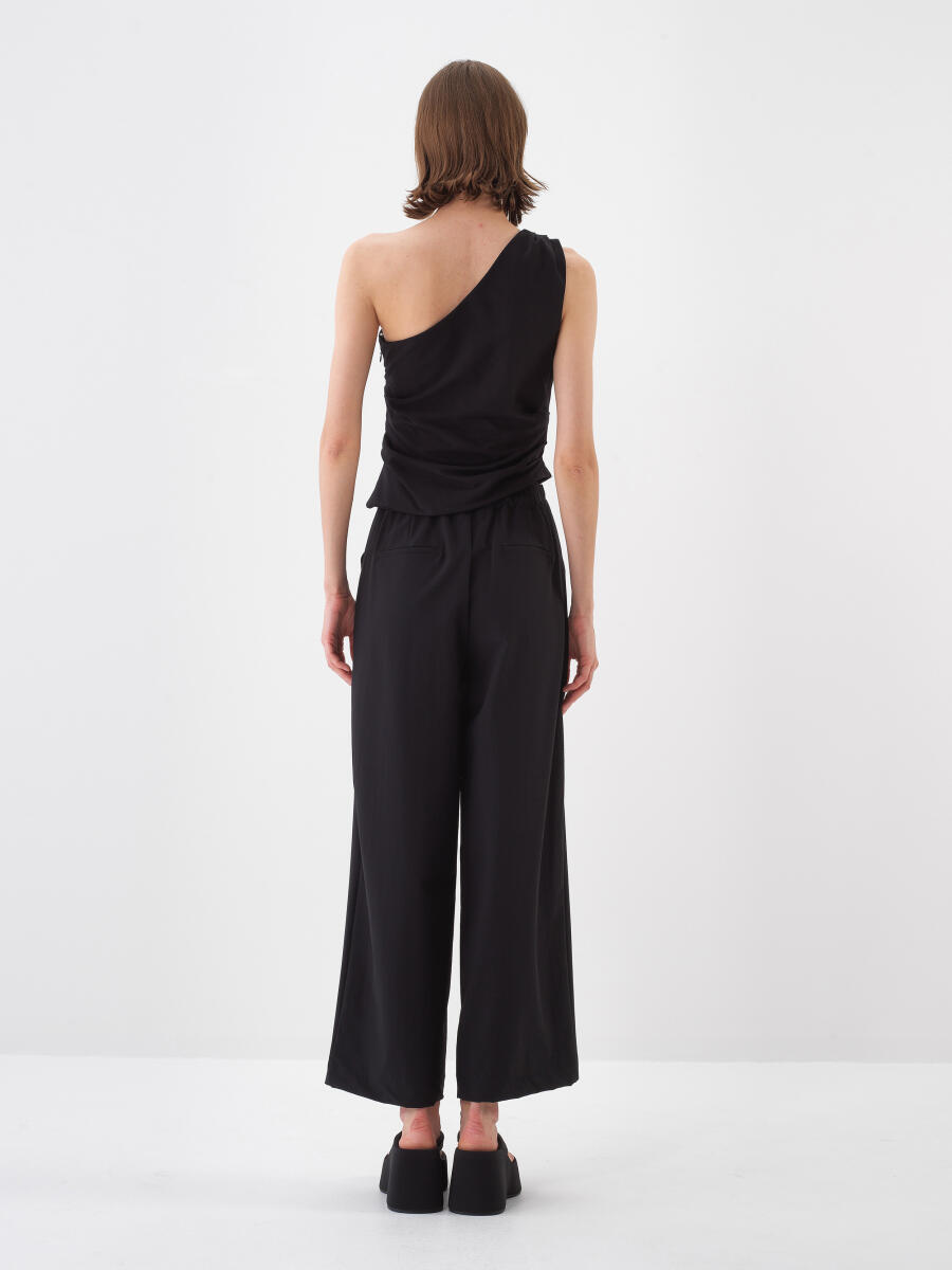 Black Oversize Trousers - 4