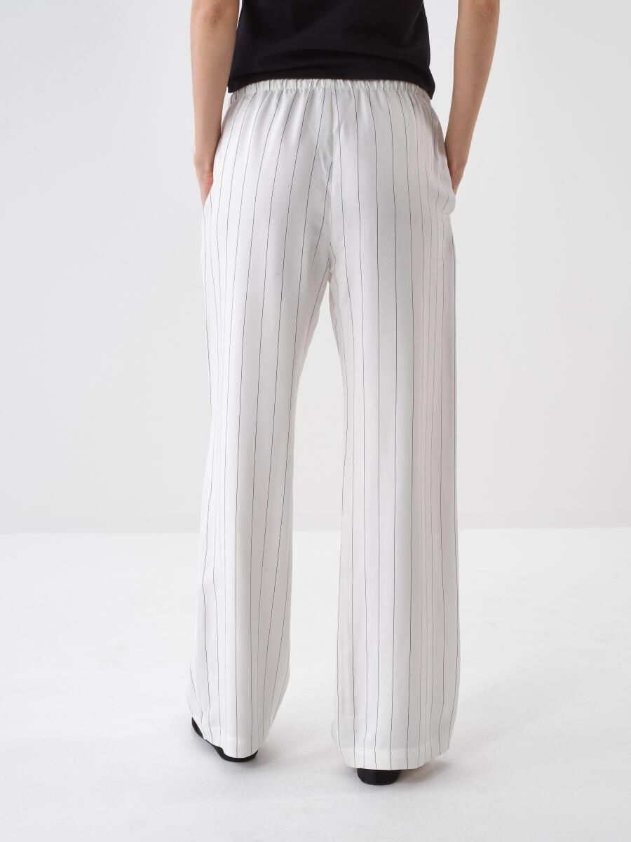White Oversize Trousers - 3