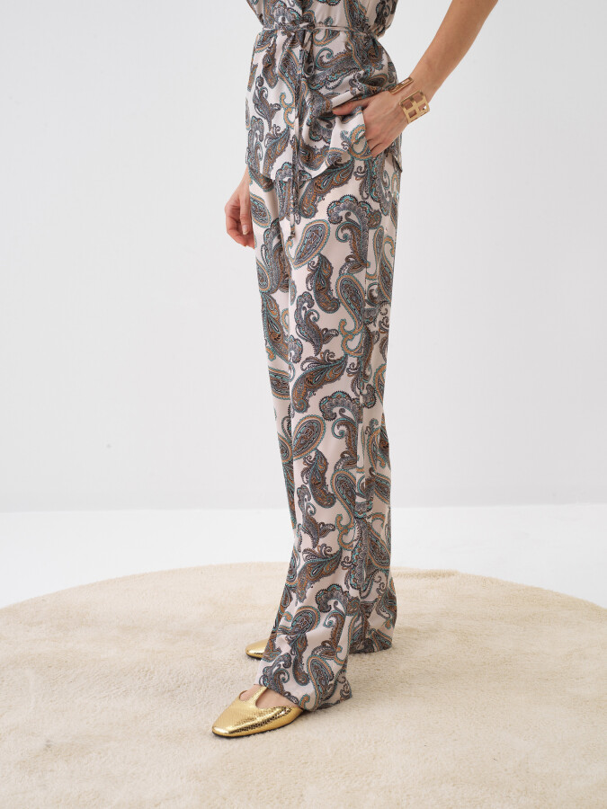 White Regular Fit Trousers