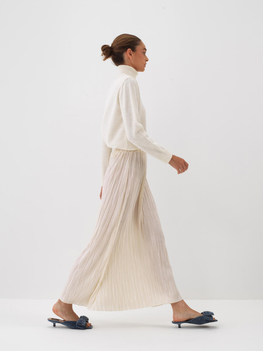 Plain Pleated Skirt - 2