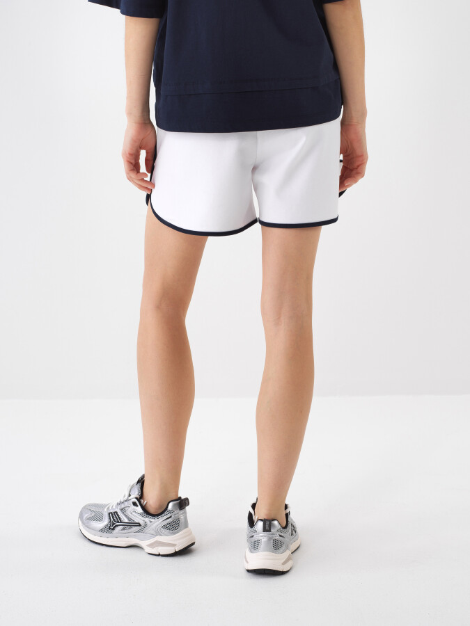 White Regular Fit Cotton Shorts - 3