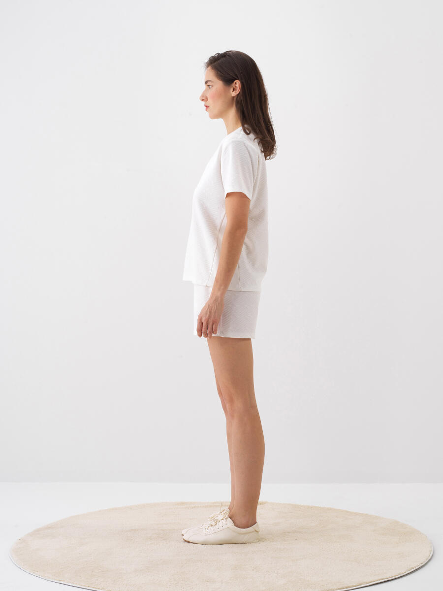 White Regular Fit Shorts - 2