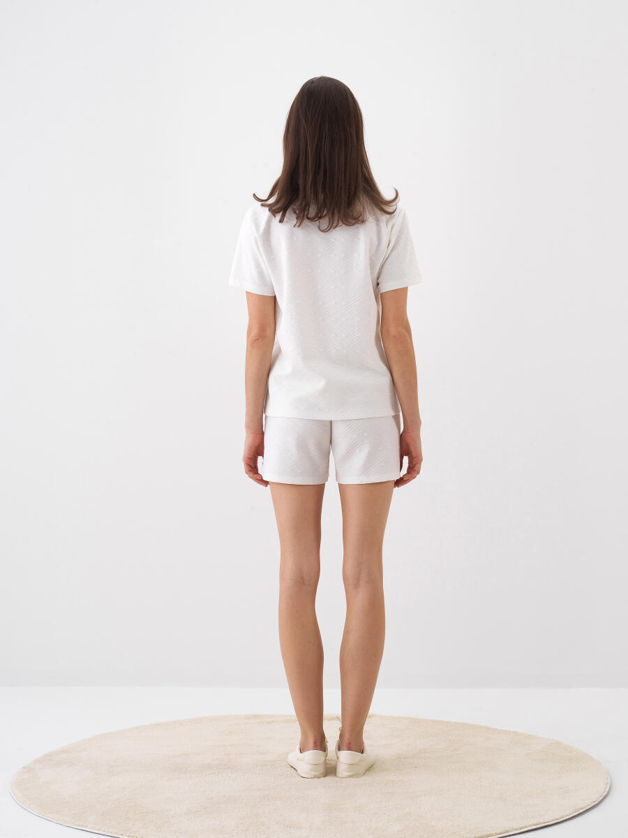 White Regular Fit Shorts - 4