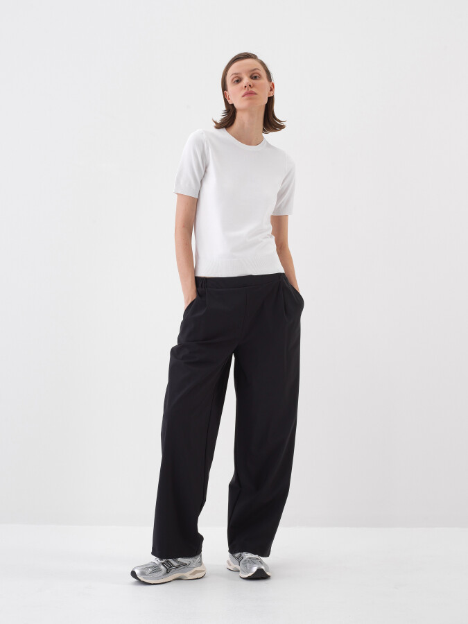 White Regular Fit Sweater (1)