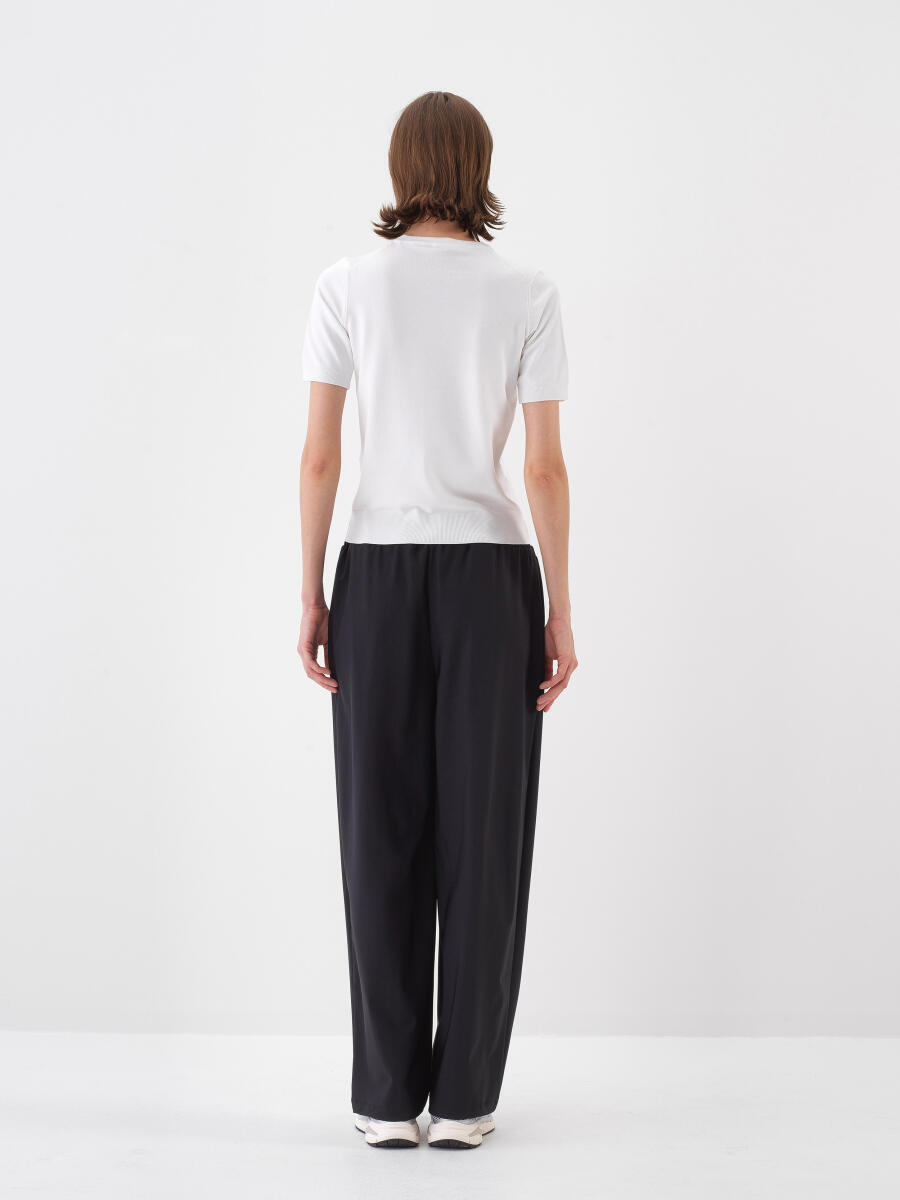 White Regular Fit Sweater - 5