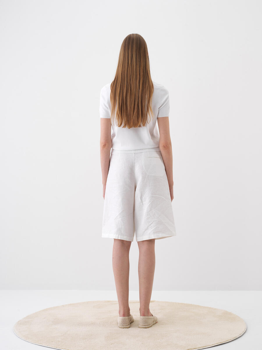 White Regular Fit Sweater - 4