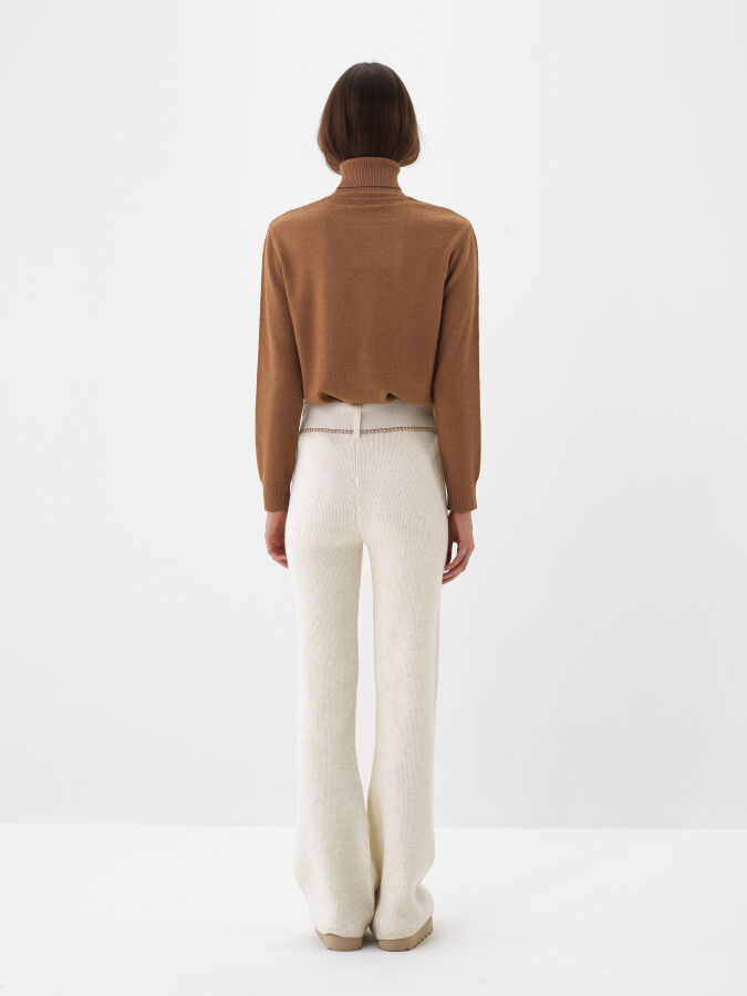 Wool Basic Turtleneck Sweater - Xint