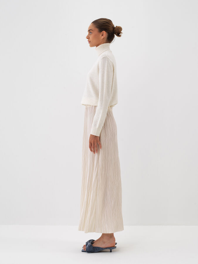 Wool Basic Turtleneck Sweater - Xint