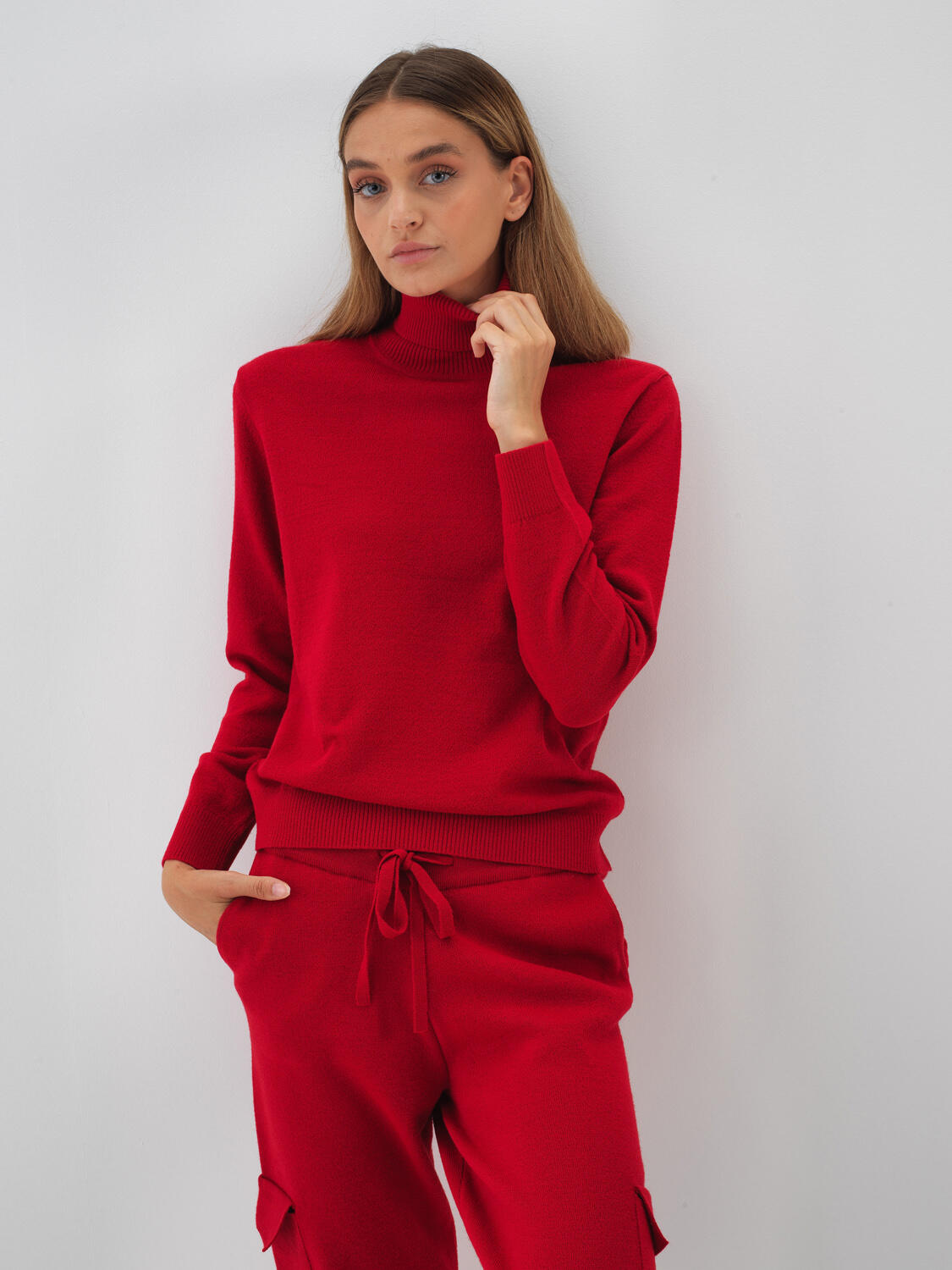 Wool Basic Turtleneck Sweater