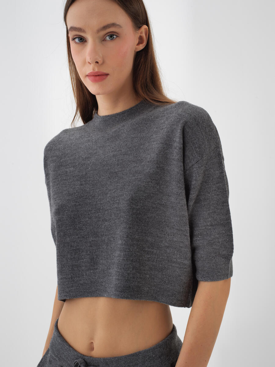 Wool Basic Plain Sweater - 1