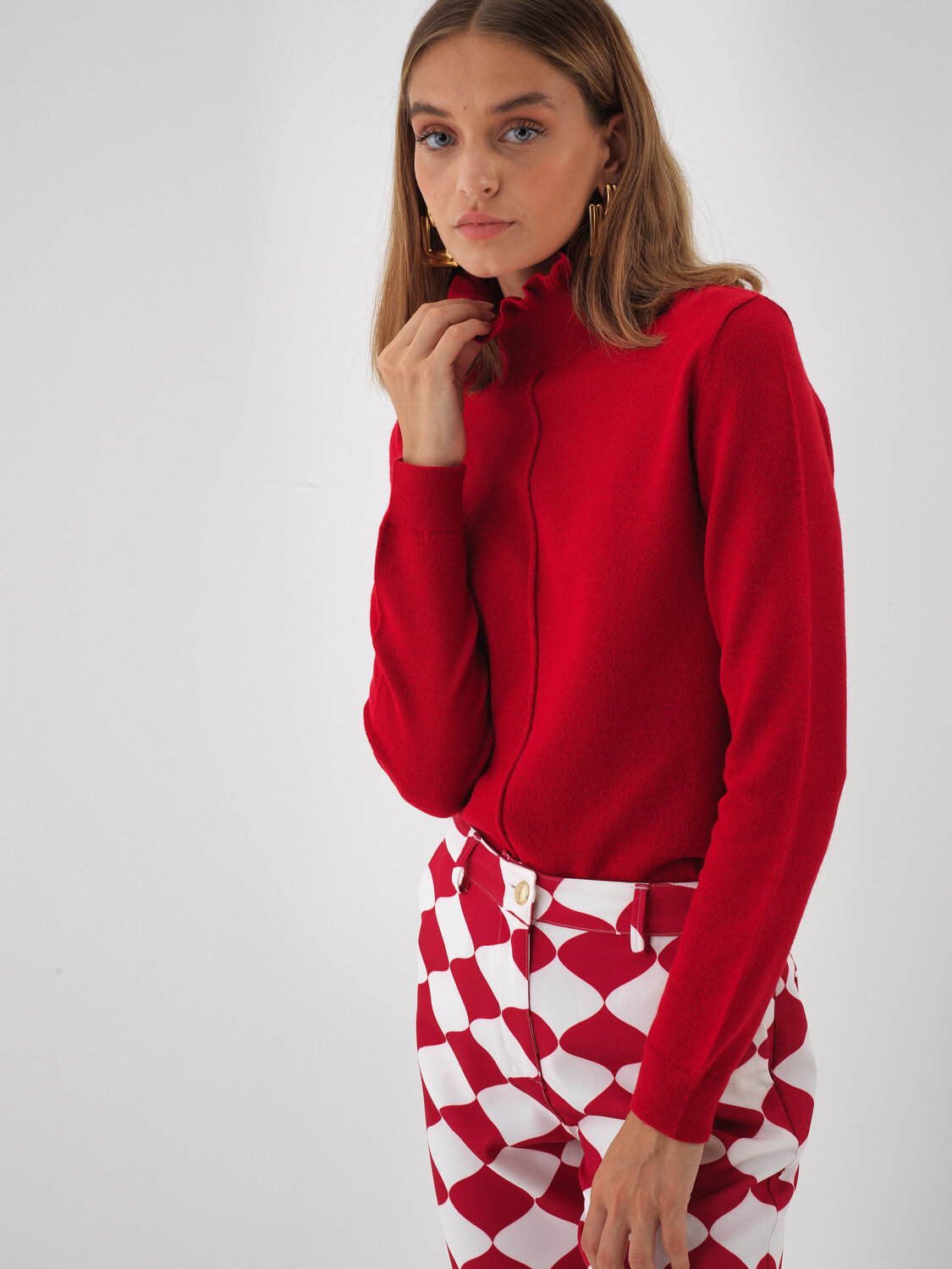 Wool Plain Turtleneck Sweater - Xint