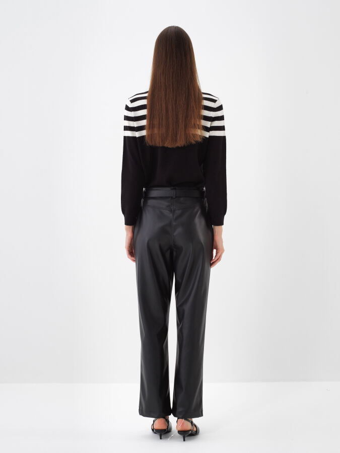 Wool Striped Turtleneck Sweater - Xint