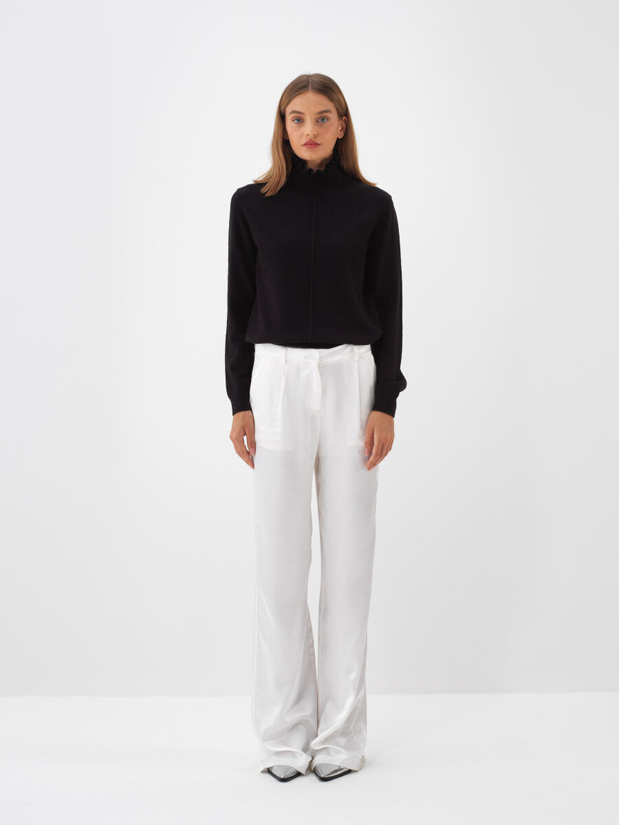 Wool Plain Turtleneck Sweater - 3