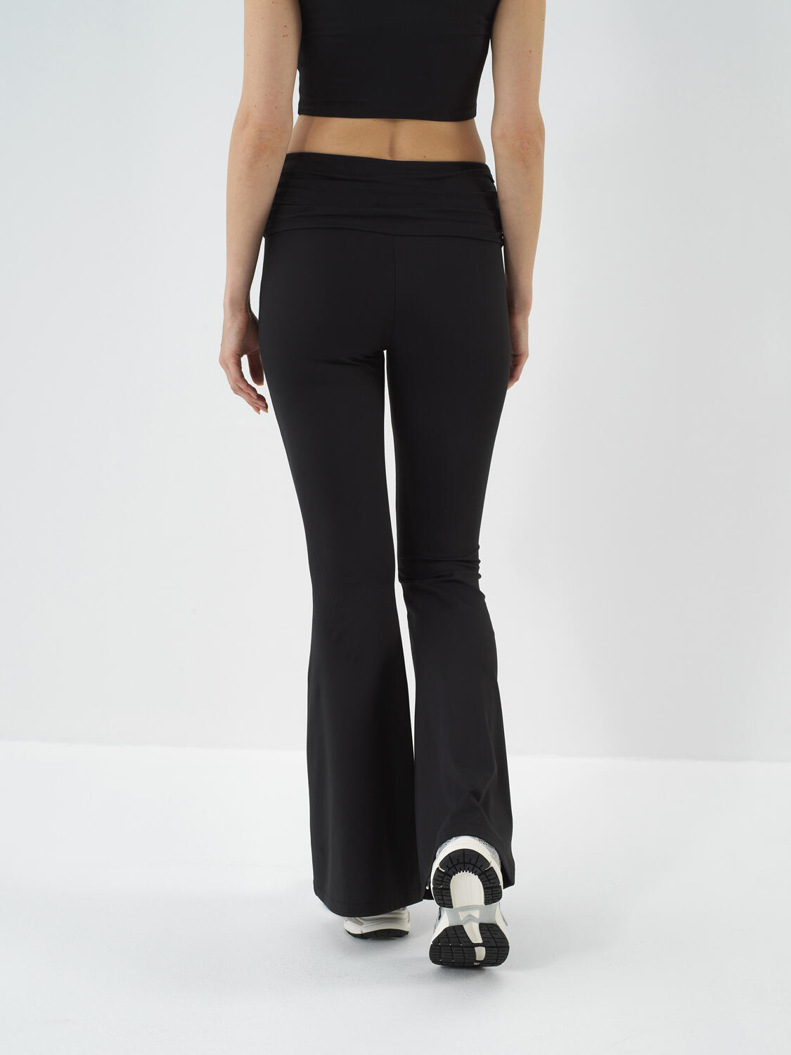 Black Flexible Textured Slim Fit Tights - 4